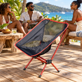 Chaise pliante en aluminium à assise suspendue — ambiance caribéenne